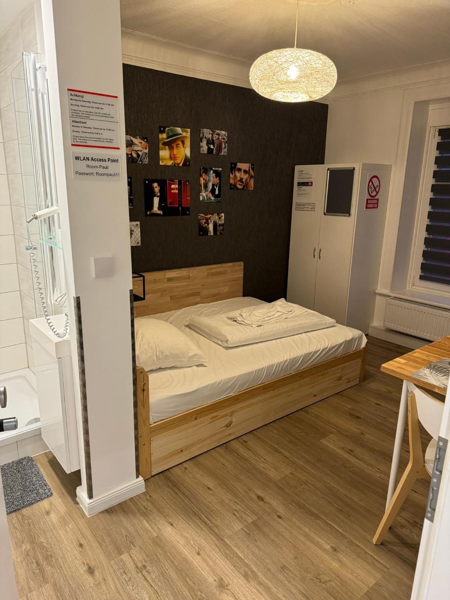 Room Pauli Hamburg-Harburg Exteriör bild